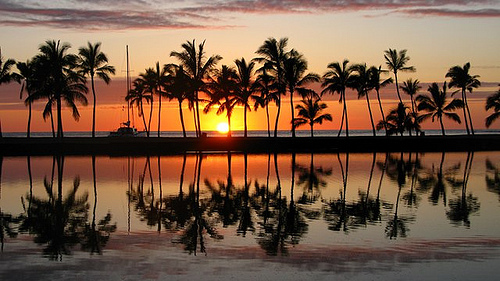 Photo Credit: http://hawaiian-words.com/unique-hawaii/anaehoomalu-bay-sunset/